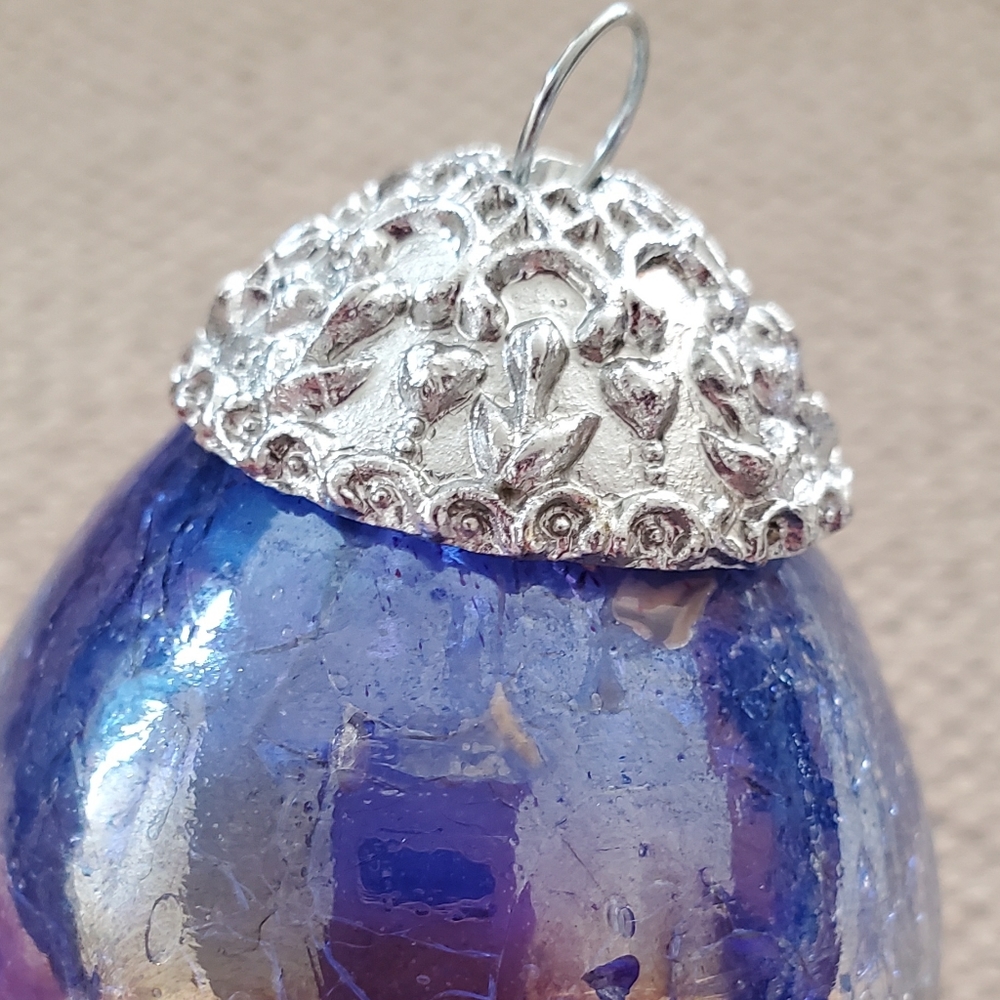 Crackled Egg, multicolor iridescent heavy glass ornament kugel style. - Picture 6 of 6